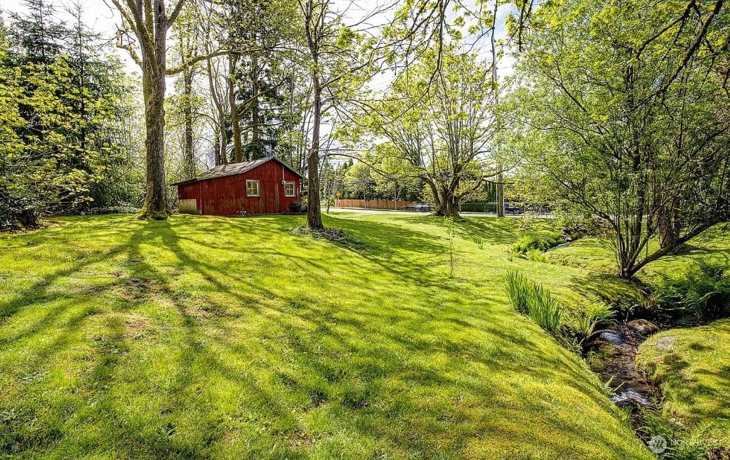 property on 6th street